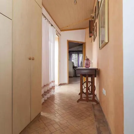 Apartman In 39261 Dramalj